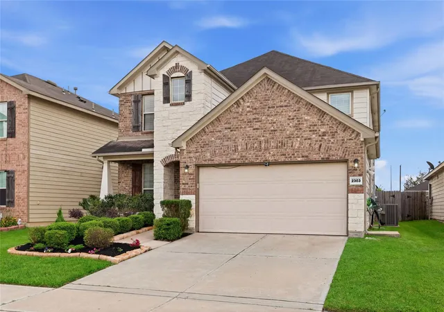 Homes for sale in Houston, TX | 2303 Lawn Crest Dr, Houston, TX 77489 | MLS# 62948668