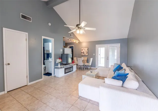 Photo 2 of Townhouse for sale at 23 Townhouse Ln #23, Trinity, TX 75862 | MLS# 54628065 | Listing updated on 2026-08-28