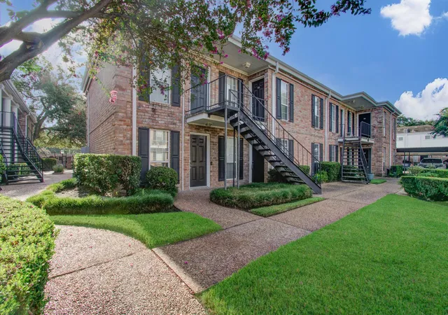1st image of 6402 Del Monte Dr #42, Houston, TX 77057 | MLS# 10238463