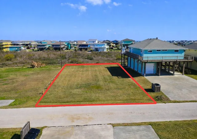 12th image of 952 Mary Lynn, Port Bolivar, TX 77650 | MLS# 31089024
