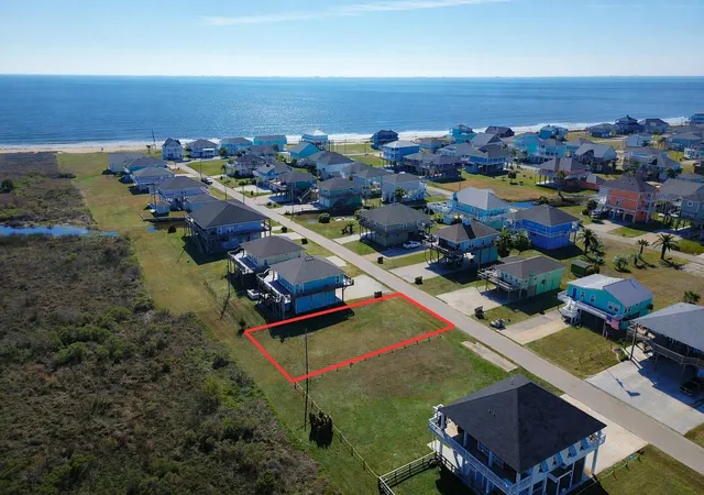 Homes for sale in Crystal Beach, TX | 952 Mary Lynn, Crystal Beach, TX 77650 | MLS# 31089024