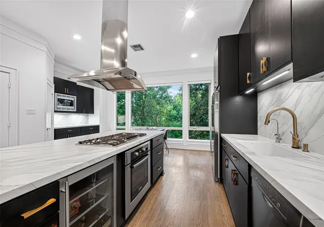 4th image of 1201 Peveto St, Houston, TX 77019 | MLS# 95737869