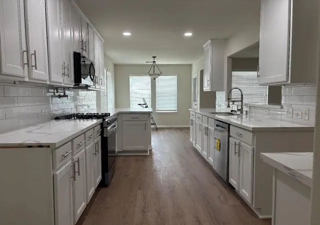Photo 4 of Single family home for sale at 4713 High Crk Ct, Alvin, TX 77511 | MLS# 71098146 | Listing updated on 2026-09-06