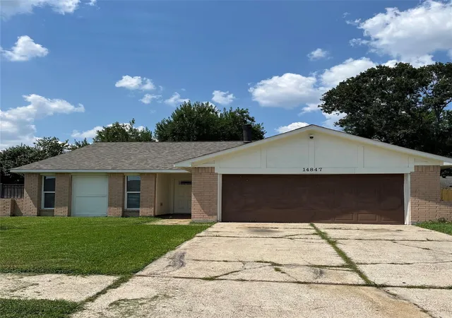 Homes for sale in Houston, TX | 14847 Shottery Dr, Houston, TX 77015 | MLS# 8106725