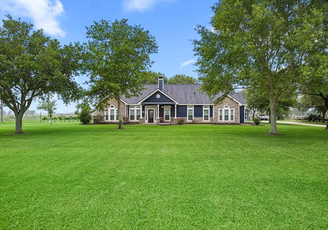 2nd image of 16720 Fm 1164 Rd, East Bernard, TX 77435 | MLS# 6582969