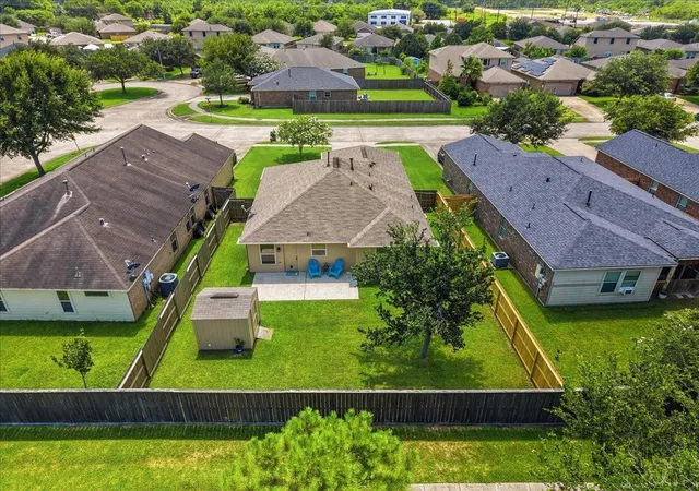 Homes for sale in La Marque, TX | 845 Indigo Springs Ln, La Marque, TX 77568 | MLS# 4827360