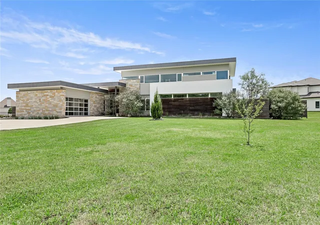 1st image of 7705 N Peninsula Dr, Beaumont, TX 77707 | MLS# 29978898