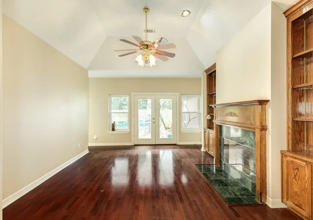 4th image of 55 Mandevilla Ct, Lake Jackson, TX 77566 | MLS# 61202526