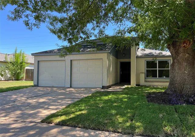 Photo 1 of Sale Pending at 7507 Alcomita Dr, Houston, TX 77083 | MLS# 11015029 | Listing updated on 2026-08-28