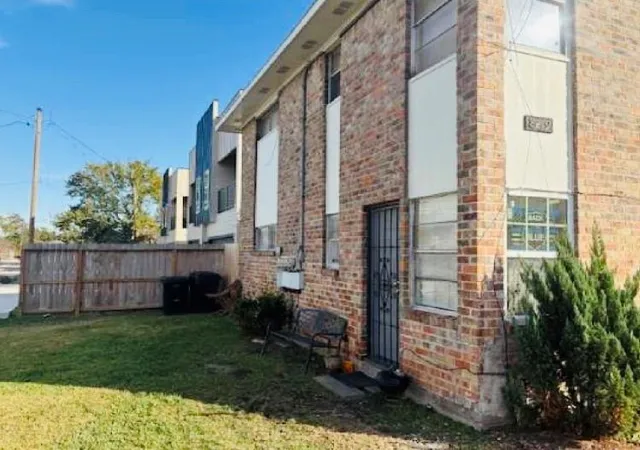 3rd image of 8219 Corinth St, Houston, TX 77051 | MLS# 47047244