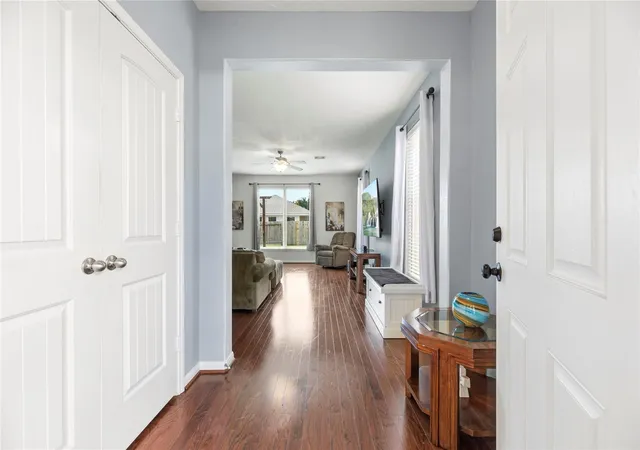 Photo 3 of Single family home for sale at 20619 Summer Retreat Ln, Cypress, TX 77433 | MLS# 43297001 | Listing updated on 2026-09-19