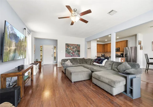 Photo 3 of Single family home for sale at 20619 Summer Retreat Ln, Cypress, TX 77433 | MLS# 43297001 | Listing updated on 2026-09-19