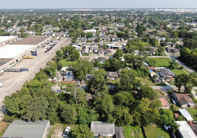 2nd image of 7212 Tilgham St, Houston, TX 77020 | MLS# 76773690