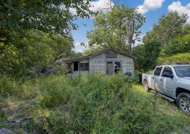 5th image of 7212 Tilgham St, Houston, TX 77020 | MLS# 76773690