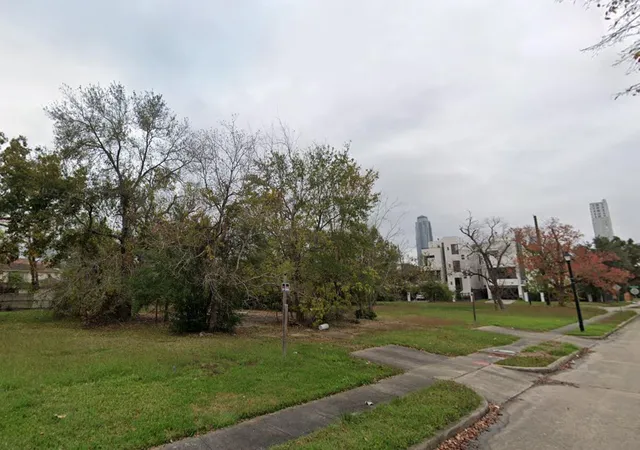 Photo 1 of Land for sale at 5510 Mcculloch Cir, Houston, TX 77056 | MLS# 10594274 | Listing updated on 2026-09-02