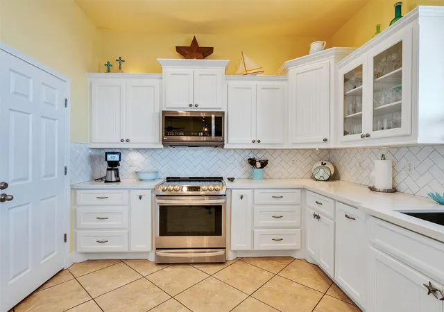 Photo 3 of Single family home for sale at 2276 Trinidad Dr, Port Bolivar, TX 77650 | MLS# 8044372 | Listing updated on 2026-09-03