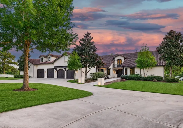 Photo 2 of Mansion for sale at 24005 Old Dobbin Plantersville Rd, Montgomery, TX 77316 | MLS# 72783269 | Listing updated on 2026-09-12