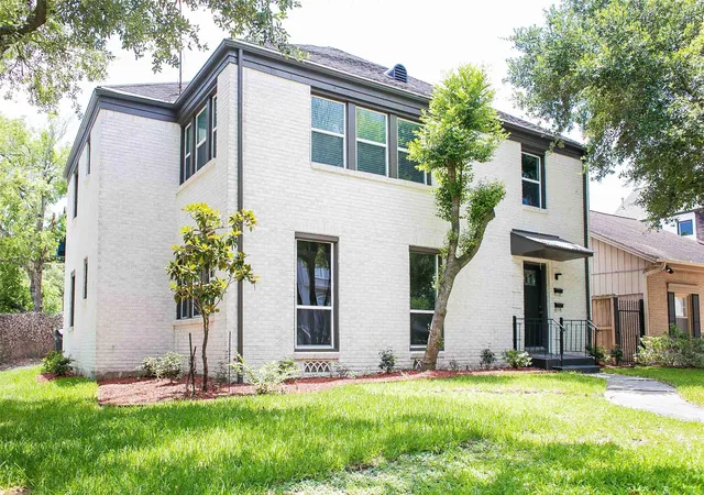 Photo 1 of Single family home for sale at 2301 Albans Rd, Houston, TX 77005 | MLS# 86637739 | Listing updated on 2026-08-29