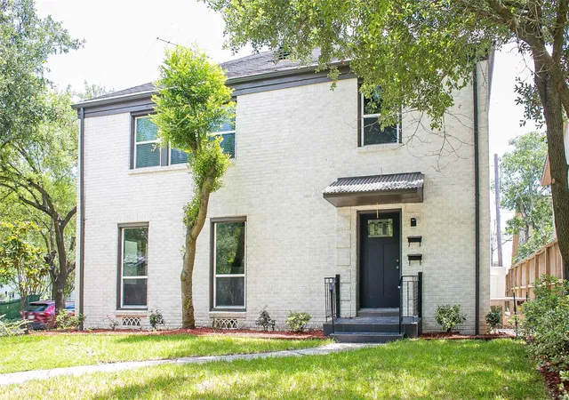 Photo 3 of Single family home for sale at 2301 Albans Rd, Houston, TX 77005 | MLS# 86637739 | Listing updated on 2026-08-29