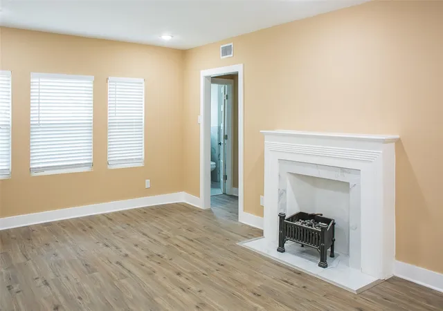 Photo 4 of Single family home for sale at 2301 Albans Rd, Houston, TX 77005 | MLS# 86637739 | Listing updated on 2026-10-06