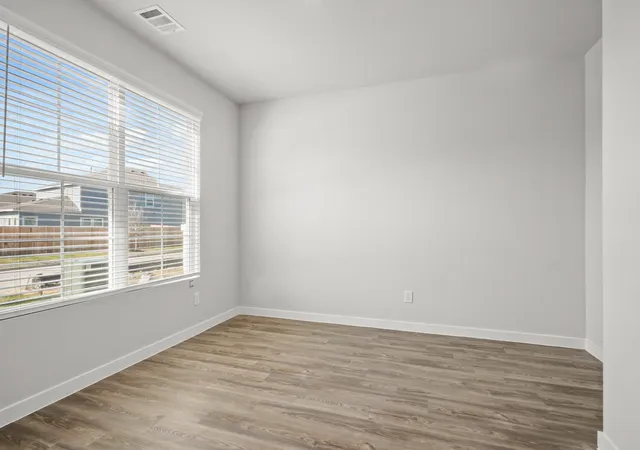 4th image of 2504 Old Glory Ln, Bay City, TX 77414 | MLS# 34513923