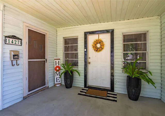 2nd image of 1427 Hankamer St, Pasadena, TX 77506 | MLS# 67628674
