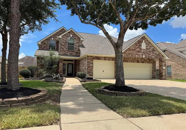 Photo 1 of Single family home for sale at 2509 Cambria Ct, League City, TX 77573 | MLS# 11116702 | Listing updated on 2026-10-05