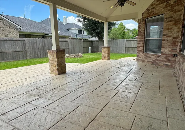 Photo 3 of Single family home for sale at 2509 Cambria Ct, League City, TX 77573 | MLS# 11116702 | Listing updated on 2026-10-05
