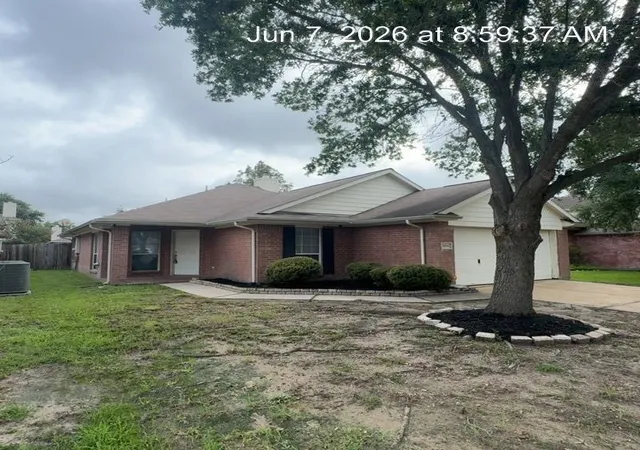 Photo 2 of Single family home for sale at 10310 Mills Run Dr, Houston, TX 77070 | MLS# 8275328 | Listing updated on 2026-09-19