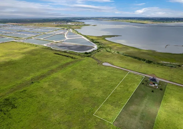 5th image of 117 Sunset Wy, Port Lavaca, TX 77979 | MLS# 13173546