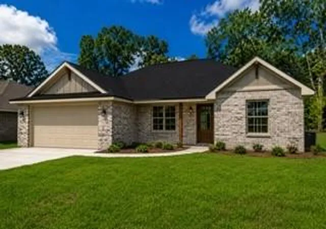 Homes for sale in Madisonville, TX | 205 W South St, Madisonville, TX 77864 | MLS# 11955659