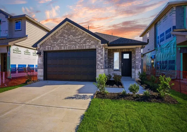 2nd image of 3501 Horseshoe Trail Rd, League City, TX 77511 | MLS# 2497899