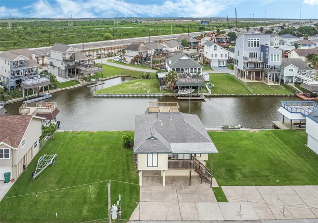 Photo 4 of Land for sale at 3 N White Heron Dr, La Marque, TX 77568 | MLS# 82971537 | Listing updated on 2026-06-23