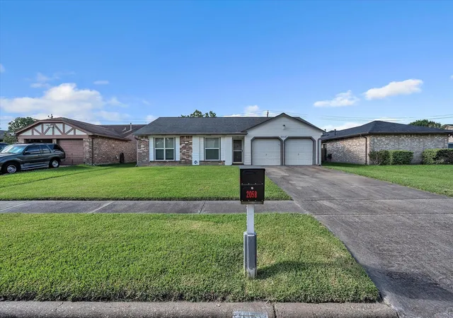 Photo 2 of Single family home for sale at 2058 Feather Ridge Dr, Missouri City, TX 77489 | MLS# 97204070 | Listing updated on 2026-07-06
