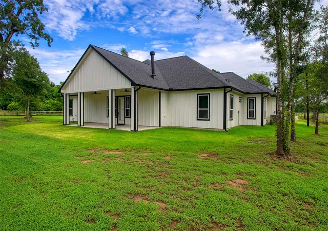 5th image of 11082 Tammy Cir, Plantersville, TX 77363 | MLS# 79369393