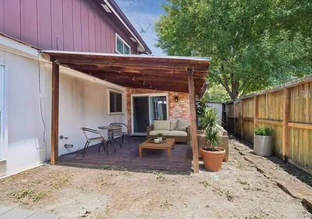 16th image of 7836 Pacific Pearl St, Houston, TX 77072 | MLS# 37037241
