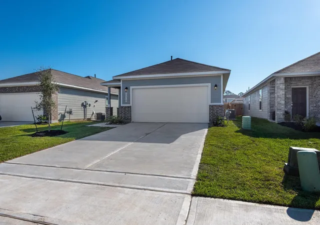 Photo 2 of Single family home for sale at 25719 Northpark Palm Dr, Porter, TX 77365 | MLS# 45439316 | Listing updated on 2026-09-03