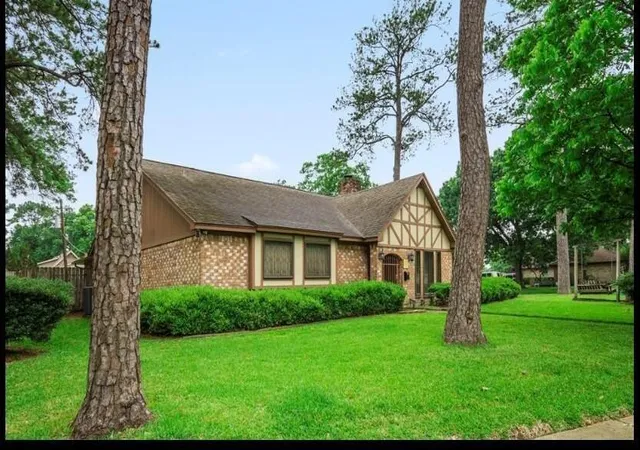Photo 1 of Single family home for sale at 5727 Arbor Vitae Dr, Houston, TX 77092 | MLS# 79747236 | Listing updated on 2026-05-29