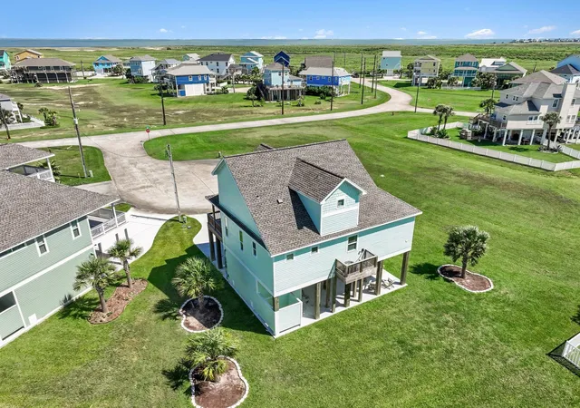 3rd image of 3918 Palmdale Ct, Galveston, TX 77554 | MLS# 10411965