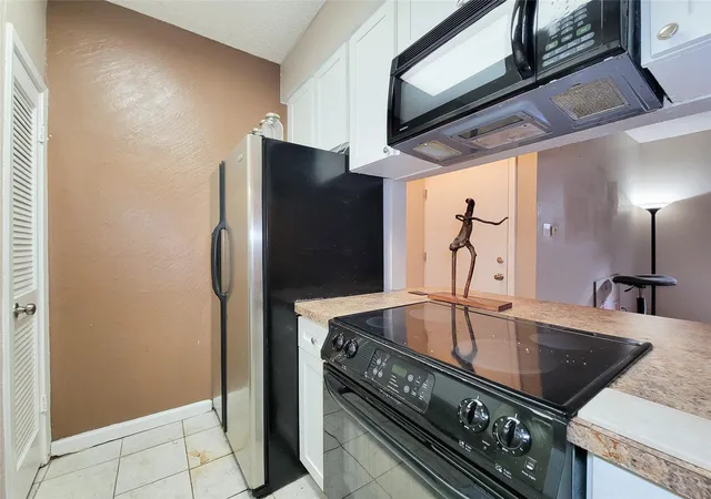 5th image of 10047 Westpark Dr #21, Houston, TX 77042 | MLS# 44498522