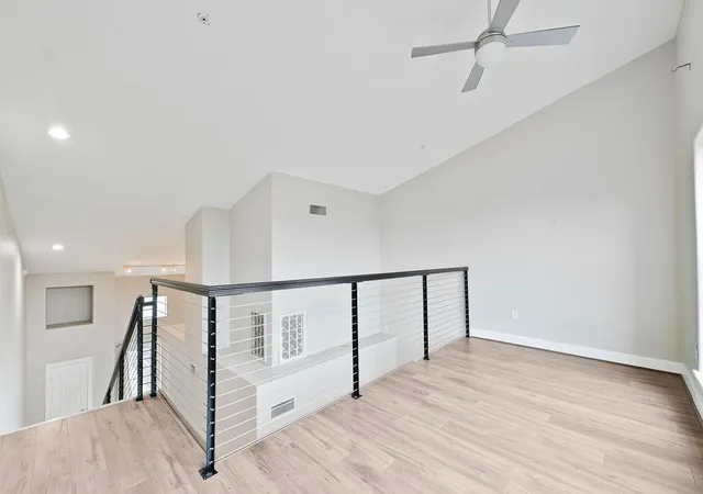 2nd image of 1616 Elgin St, Houston, TX 77004