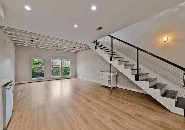 1st image of 1616 Elgin St #11, Houston, TX 77004 | MLS# 13748085