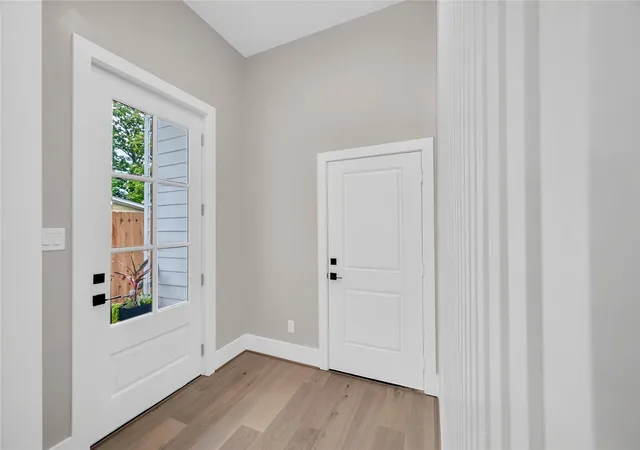 3rd image of 407A Sikes St, Houston, TX 77018 | MLS# 70180914
