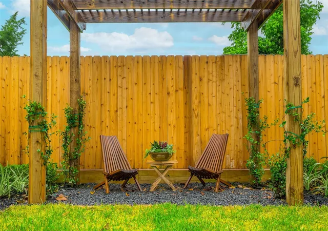 48th image of 407a Sikes St, Houston, TX 77018 | MLS# 70180914