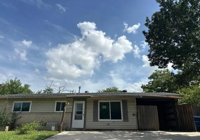 Photo 2 of Single family home for sale at 4130 Tropical Dr, San Antonio, TX 78218 | MLS# 46495632 | Listing updated on 2026-09-14