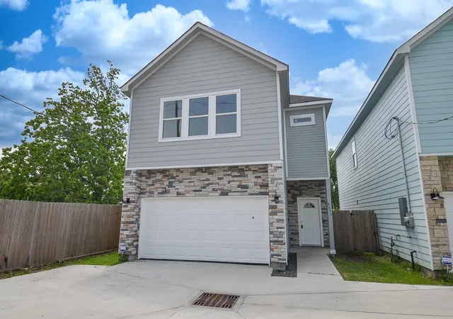 1st image of 8630 Scott St, Houston, TX 77051 | MLS# 52753628