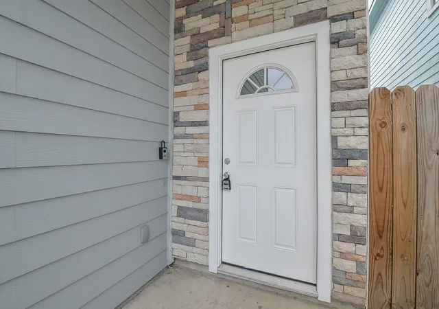Photo 3 of Single family home for sale at 8630 Scott St, Houston, TX 77051 | MLS# 52753628 | Listing updated on 2026-09-08