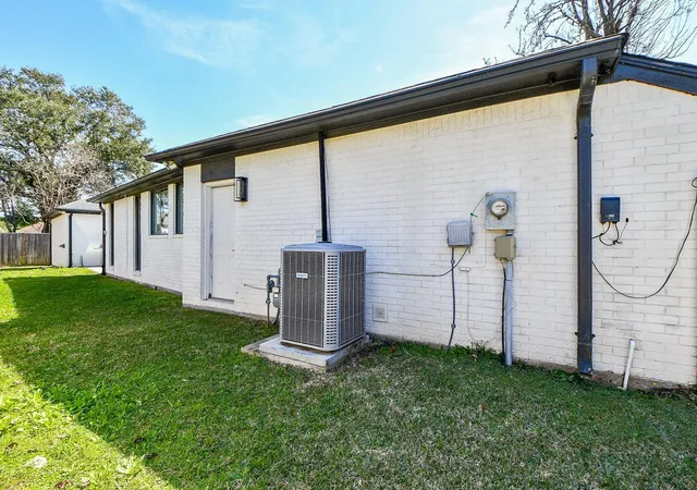 Photo 4 of Single family home for sale at 7722 Moondance Ln, Houston, TX 77071 | MLS# 47457710 | Listing updated on 2026-09-16