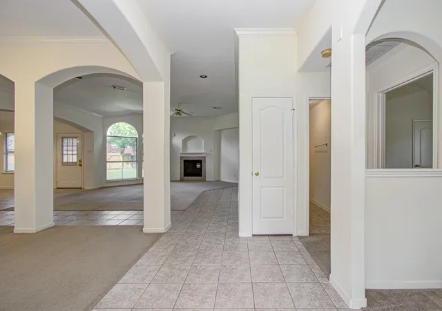 Photo 2 of Sale Pending at 12203 Heritage Grv Dr, Houston, TX 77066 | MLS# 38820499 | Listing updated on 2026-09-11