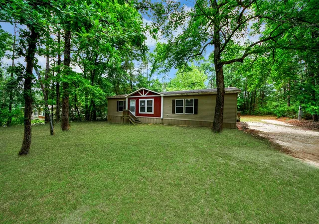Photo 2 of Sale Pending at 24698 Country Oaks Blvd, Montgomery, TX 77316 | MLS# 1031626 | Listing updated on 2026-08-11